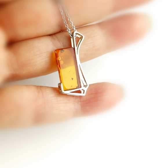 New sterling silver modernist Amber Pendant necklace - Picture 5 of 7